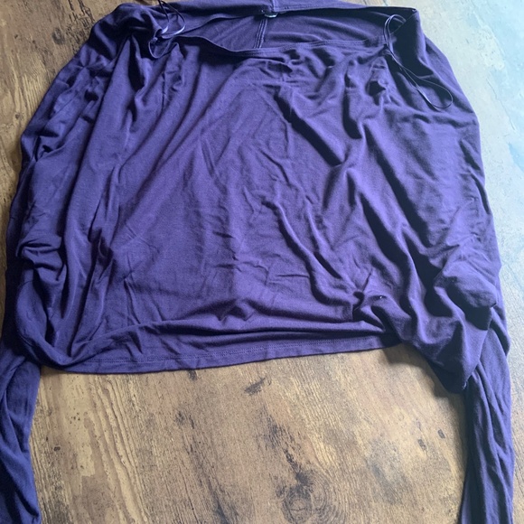 Garage Smooth Oversized Long Sleeve Off The Shoulder Crop Top - Picture 3 of 4